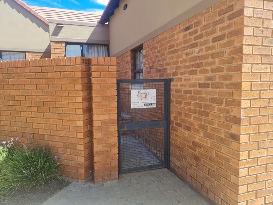 3 Bedroom Property for Sale in Wild Olive Estate Free State